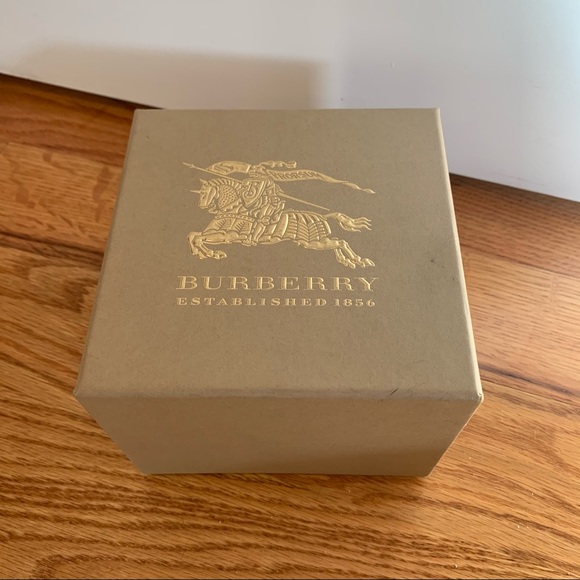 Burberry Silver Check Watch 38mm - Picture 11 of 11